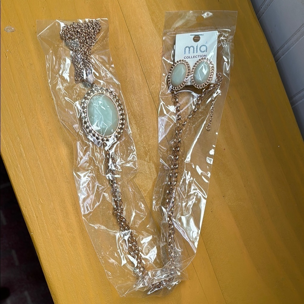 Mia Collection Necklace Earring Set Gold Blue Green Peach Gem Tassel Costume